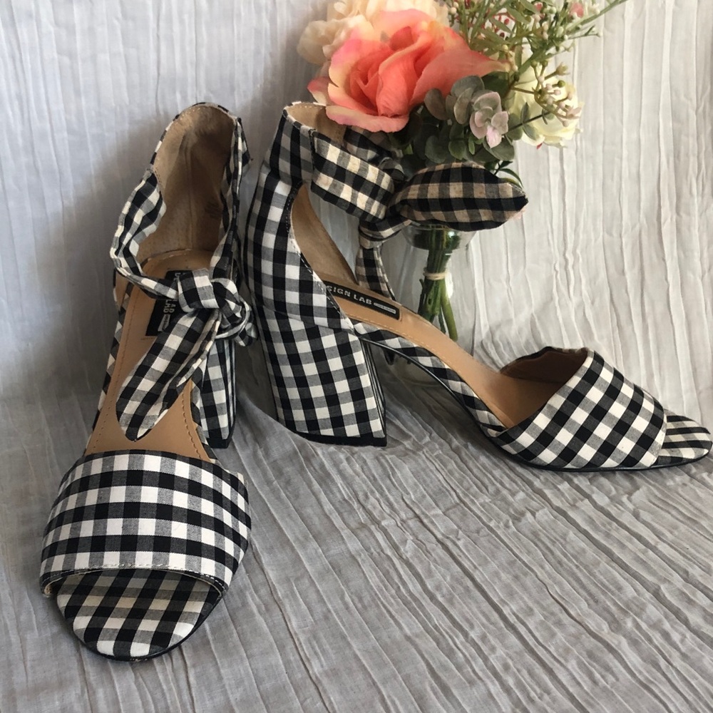 LORD & TAYLOR Design Studio sz 9 black & white checkered open toe block sandals
